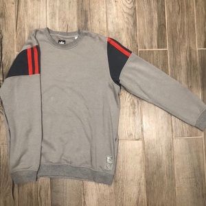 Adidas crewneck